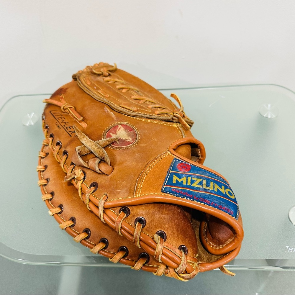 Mizuno Professional Baseball Glove EZ Pocket‎ Lite Flex Crest Leather- Left Hand